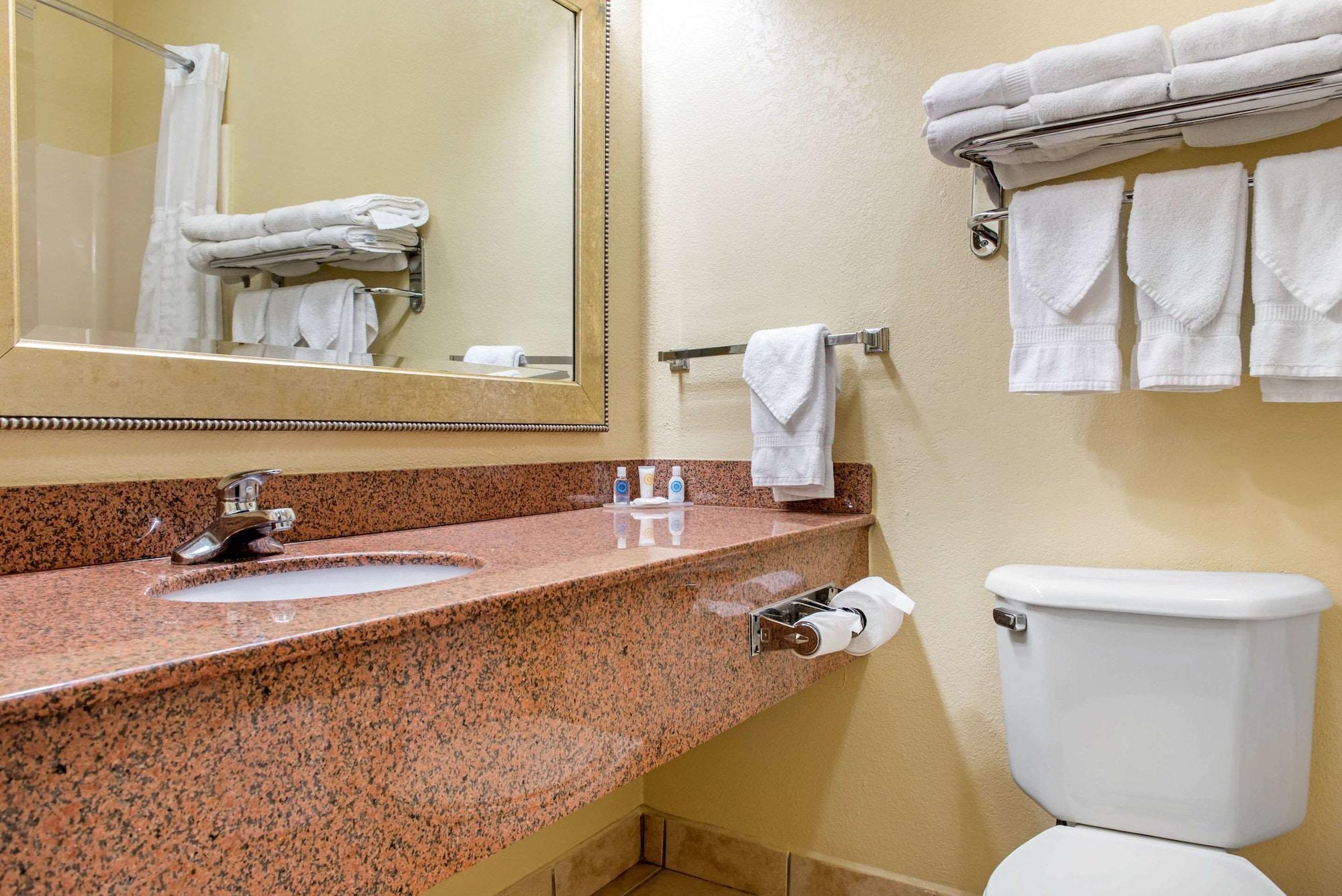 Quality Inn Jacksonville Near I-72 South Jacksonville ภายนอก รูปภาพ