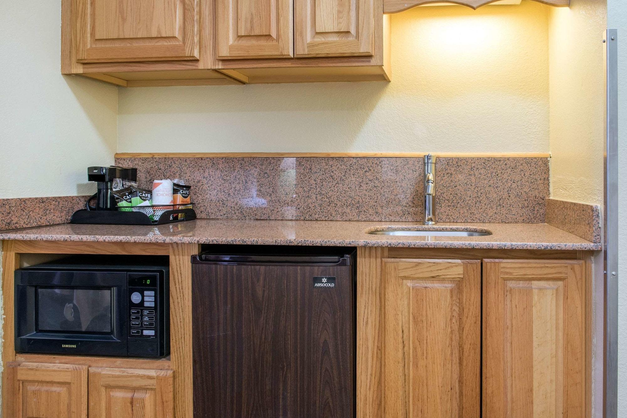 Quality Inn Jacksonville Near I-72 South Jacksonville ภายนอก รูปภาพ